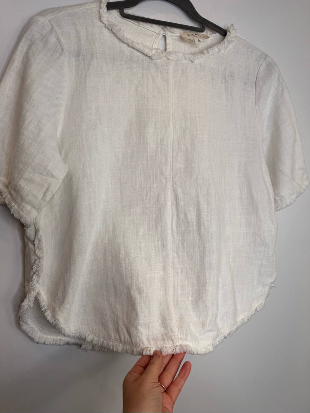 Everly White Short-Sleeve Frayed-Trim Linen Top - Picture 5 of 7